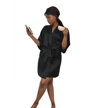 Krótki jedwabny szlafrok